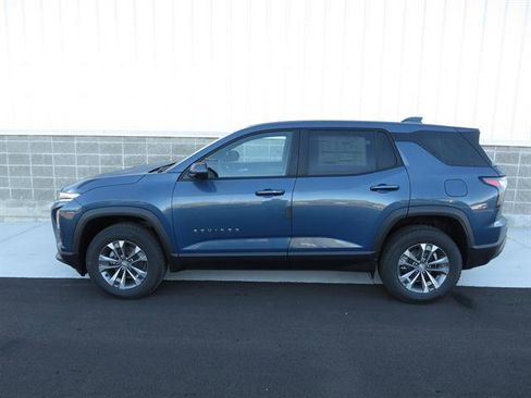 New 2026 Chevrolet Equinox LT w/ Convenience Package II image 8