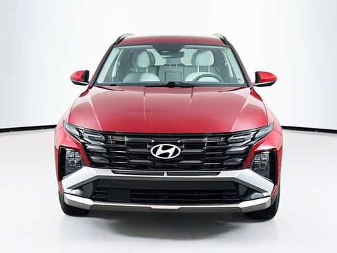 Used 2025 Hyundai Tucson SEL FWD image 2