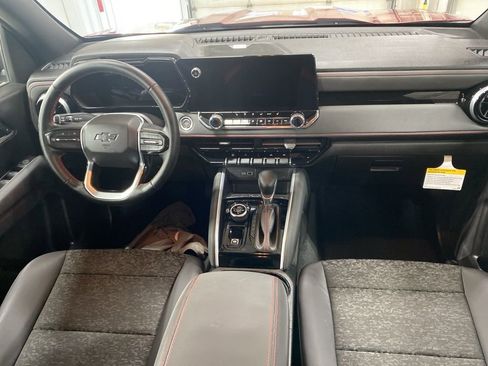 Certified 2025 Chevrolet Colorado Z71 w/ Technology Package image 18