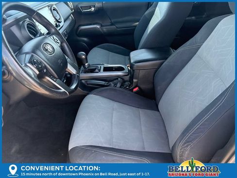 Used 2022 Toyota Tacoma TRD Off-Road RWD image 16