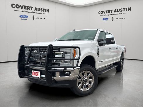 Used 2019 Ford F250 Lariat w/ Lariat Ultimate Package AWD/4WD image 2