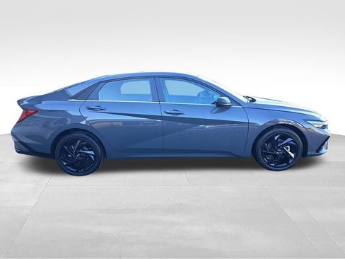 New 2026 Hyundai Elantra SEL Sport Premium FWD image 7