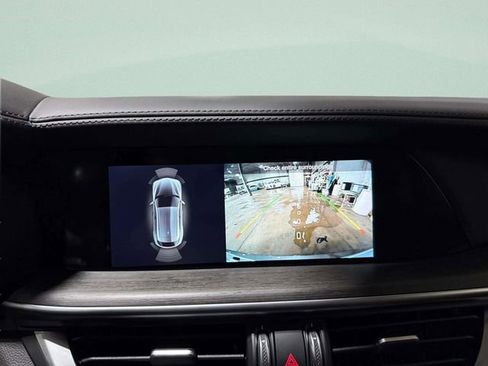 Used 2022 Alfa Romeo Stelvio Ti image 16