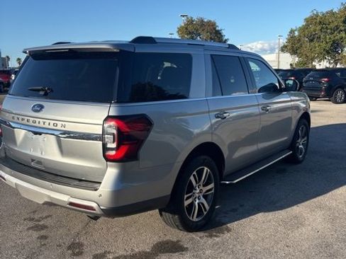 Used 2023 Ford Expedition Limited image 6