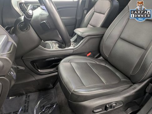 Used 2020 GMC Acadia SLT AWD/4WD image 10
