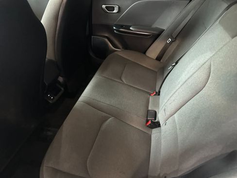 Used 2025 Kia K4 FWD image 5