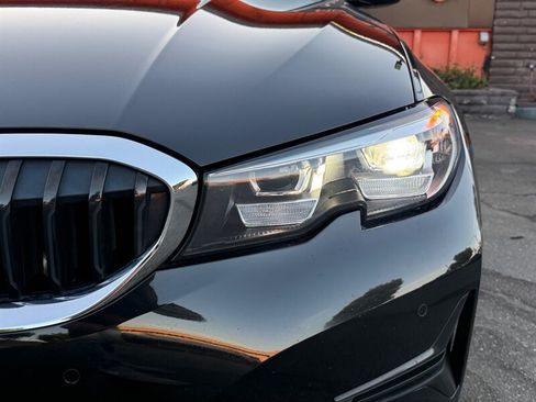 Used 2020 BMW 330i Sedan w/ Driving Assistance Package RWD image 5