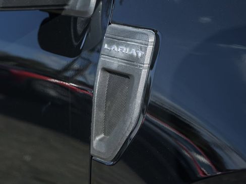 Used 2022 Ford Maverick Lariat w/ Lariat Luxury Package image 13