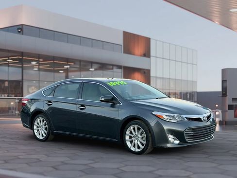 Used 2013 Toyota Avalon XLE image 12