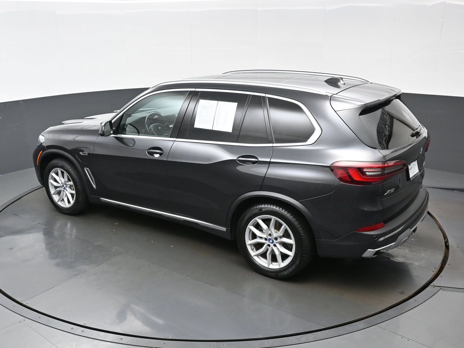 Used 2023 BMW X5 xDrive45e AWD/4WD image 37