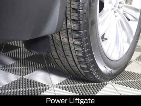 Used 2022 Ford Explorer Limited image 28