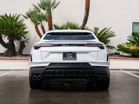 Used 2023 Lamborghini Urus S image 4