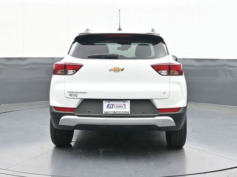 New 2026 Chevrolet TrailBlazer LT w/ Driver Confidence Package FWD image 12