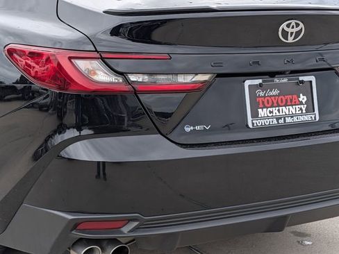 Used 2025 Toyota Camry SE w/ Convenience Package FWD image 8