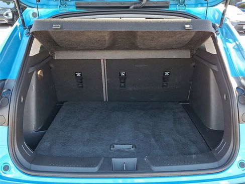 Used 2025 Chevrolet Trax ACTIV w/ Driver Confidence Package image 29