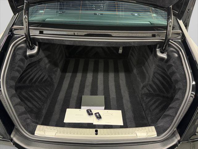 Used 2023 Rolls-Royce Ghost Black Badge w/ Black Badge Ghost Package AWD/4WD image 18