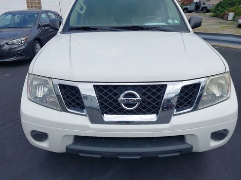 Used 2018 Nissan Frontier SV AWD/4WD image 8
