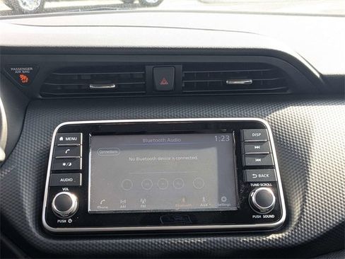 Used 2022 Nissan Kicks S image 18