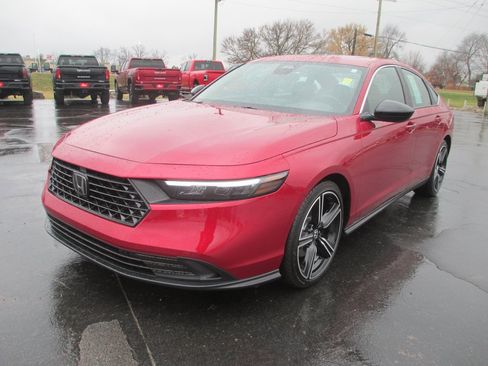 Used 2025 Honda Accord Sport image 8