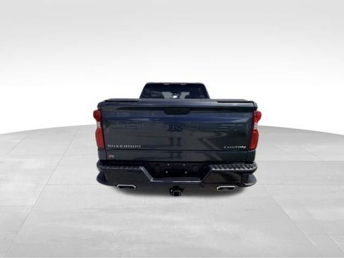 Used 2021 Chevrolet Silverado 1500 Custom Trail Boss AWD/4WD image 5