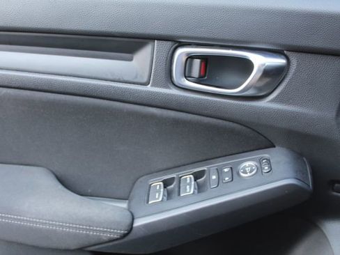 Used 2022 Honda Civic Sport image 18