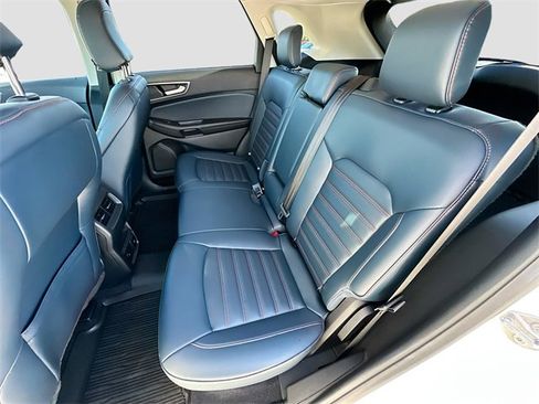 Used 2024 Ford Edge SEL w/ Sport Appearance Package image 22