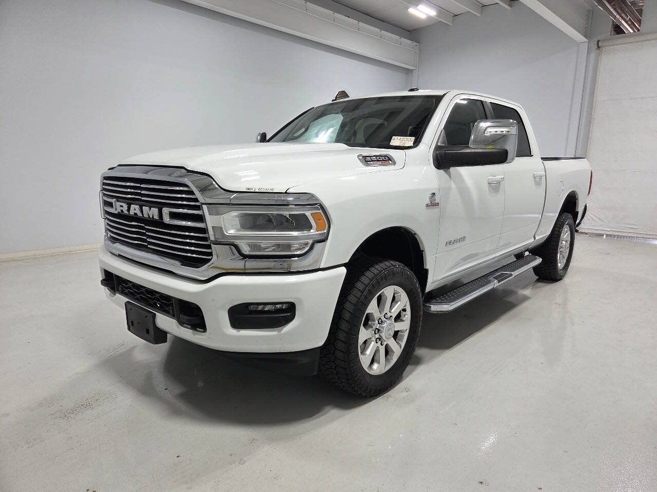 Used 2023 RAM 2500 Laramie AWD/4WD image 5
