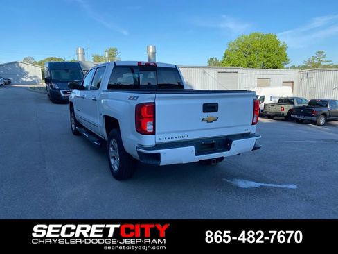 Used 2017 Chevrolet Silverado 1500 LTZ Z71 w/ LTZ Plus Package AWD/4WD image 7