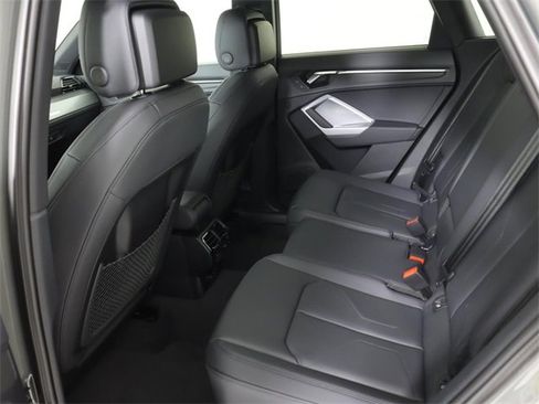 New 2025 Audi Q3 2.0T Premium image 15