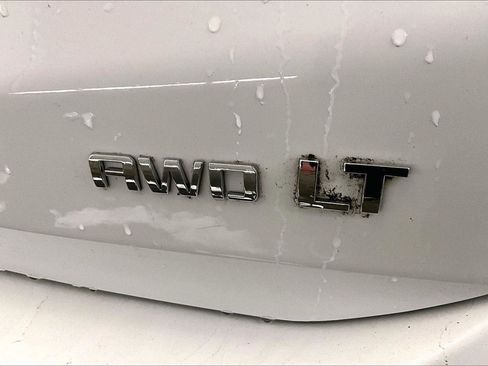 Used 2021 Chevrolet Equinox LT image 14