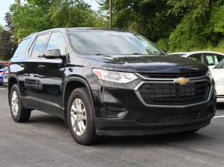 Used 2020 Chevrolet Traverse LS image 1