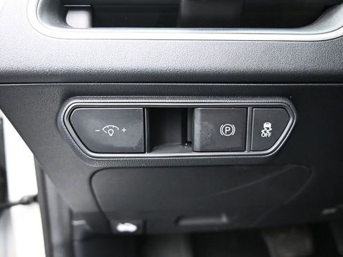 Used 2025 Kia K4 LXS image 15