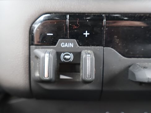Used 2025 RAM 1500 Big Horn AWD/4WD image 32
