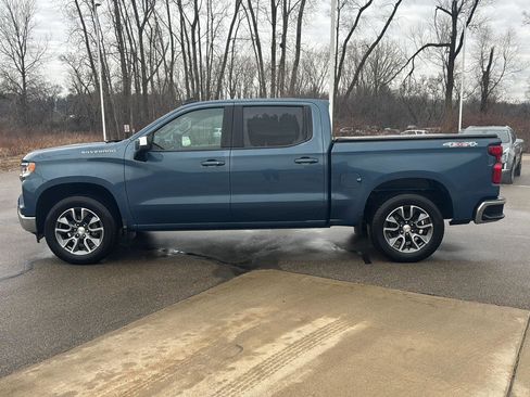 Used 2024 Chevrolet Silverado 1500 LT image 2