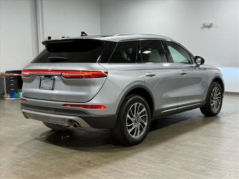 Used 2021 Lincoln Corsair Standard w/ Equipment Group 101A image 4