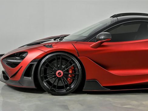 Used 2018 McLaren 720S RWD image 11