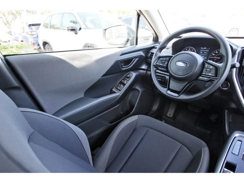 Certified 2025 Subaru Crosstrek 2.0i Premium image 8