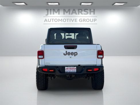 Used 2022 Jeep Gladiator Mojave w/ Cold Weather Group image 5