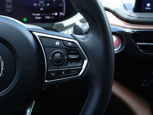 Certified 2025 Acura MDX FWD w/ Technology Package image 23