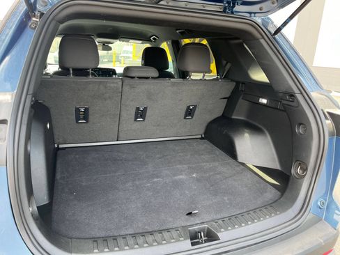 Used 2025 Chevrolet Equinox LT FWD image 36