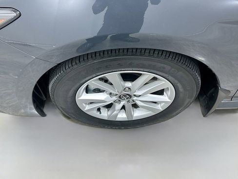 Used 2025 Toyota Camry LE FWD image 30