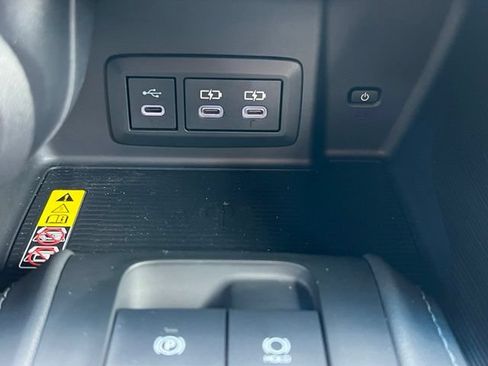 Used 2023 Toyota Venza Nightshade AWD/4WD image 30