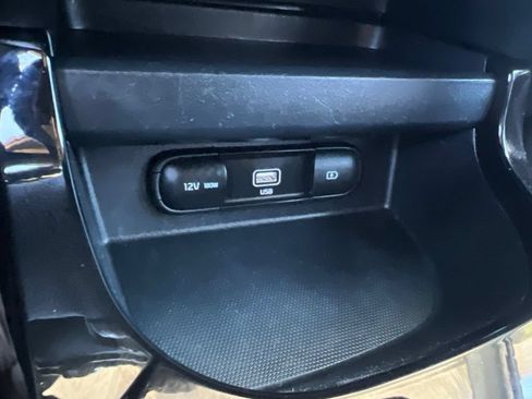 Certified 2023 Kia Seltos S w/ Navigation Package FWD image 56