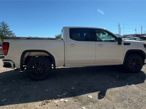 New 2026 GMC Sierra 1500 Elevation image 9