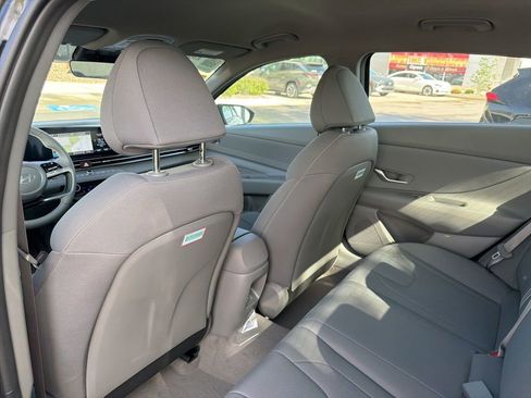 New 2025 Hyundai Elantra SEL FWD image 13