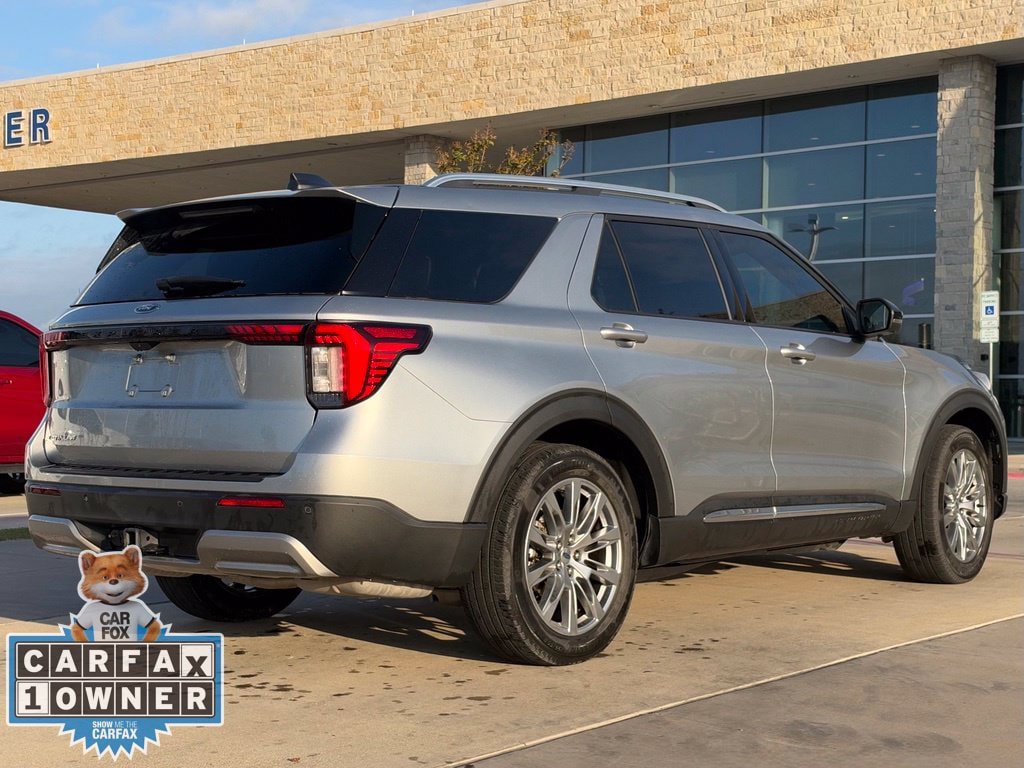 Used 2025 Ford Explorer Platinum RWD image 16