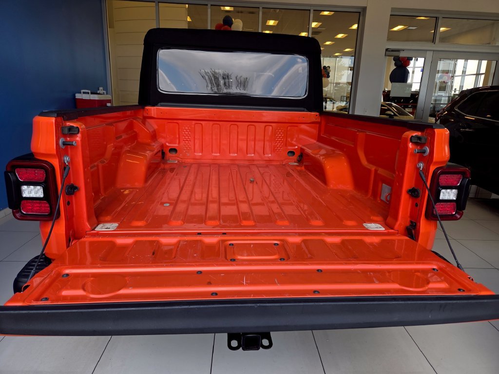 Used 2020 Jeep Gladiator Rubicon AWD/4WD image 11