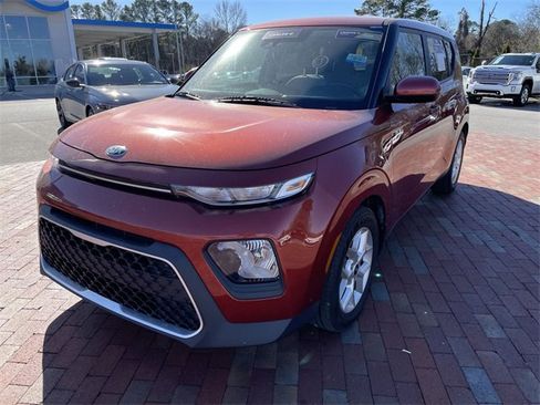 Used 2021 Kia Soul S image 1