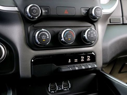 Used 2020 RAM 1500 Lone Star AWD/4WD image 18
