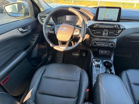 Used 2022 Ford Escape SEL image 14